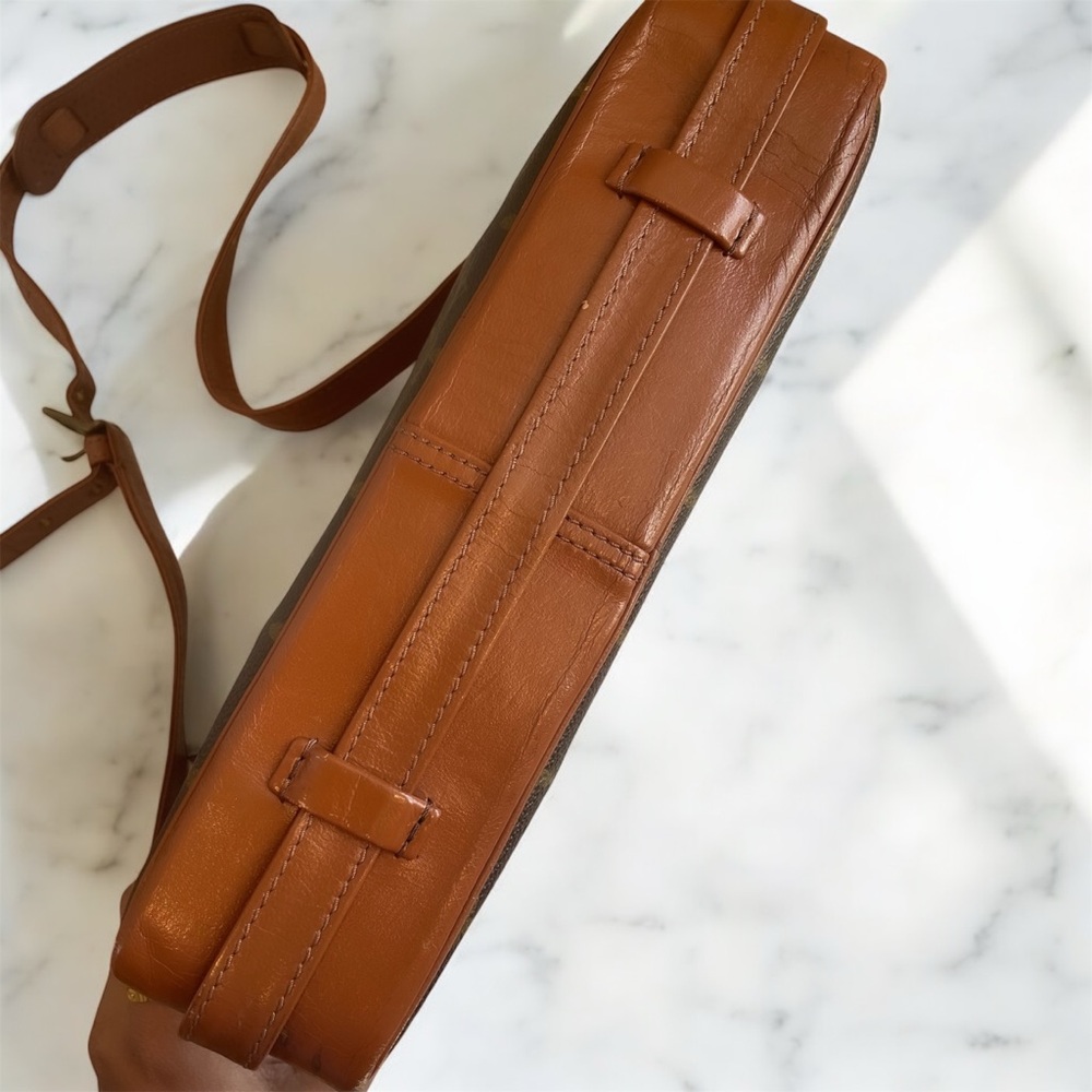 Louis Vuitton Monogram Sac Bandouliere - Picture 10 of 12